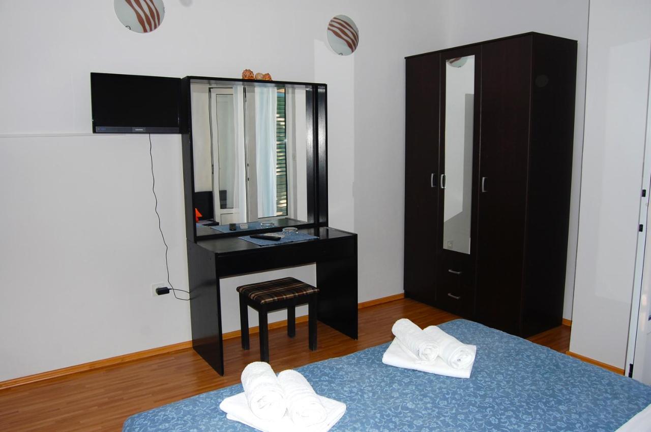 Apartments & Rooms Pierino Bol Extérieur photo