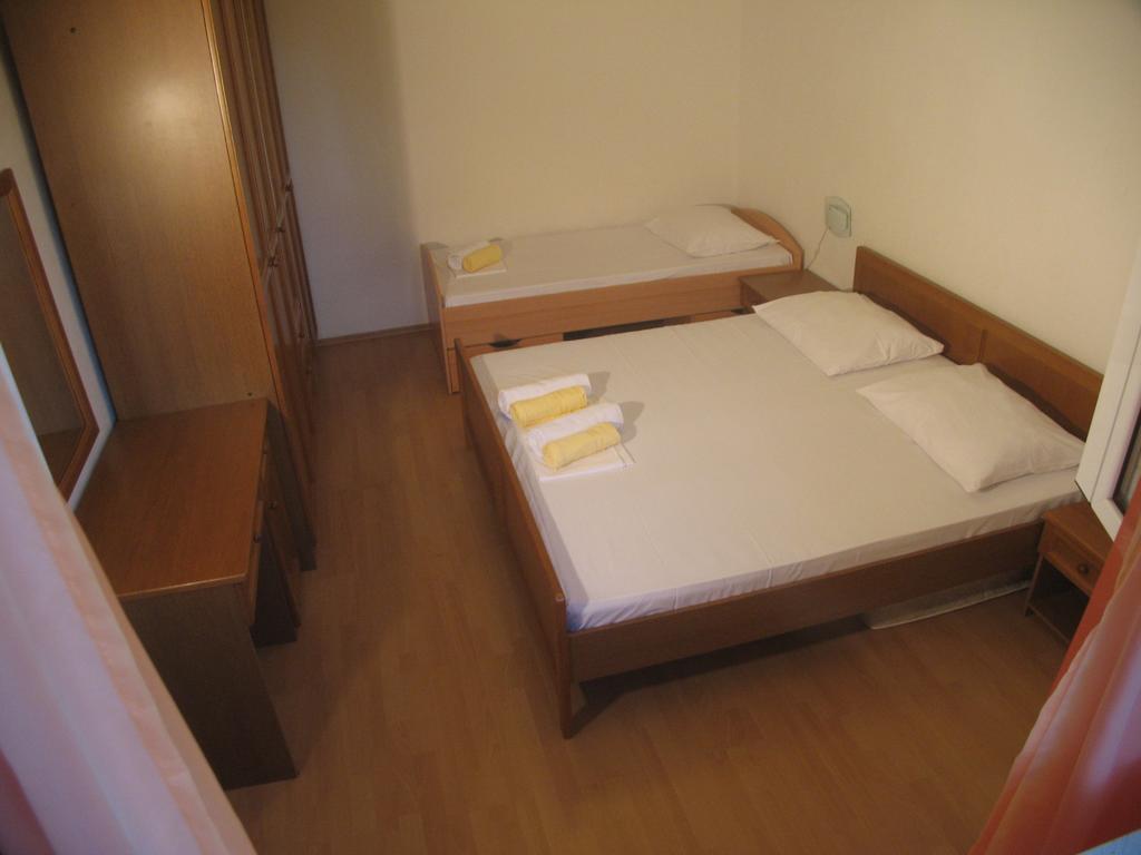 Apartments & Rooms Pierino Bol Extérieur photo
