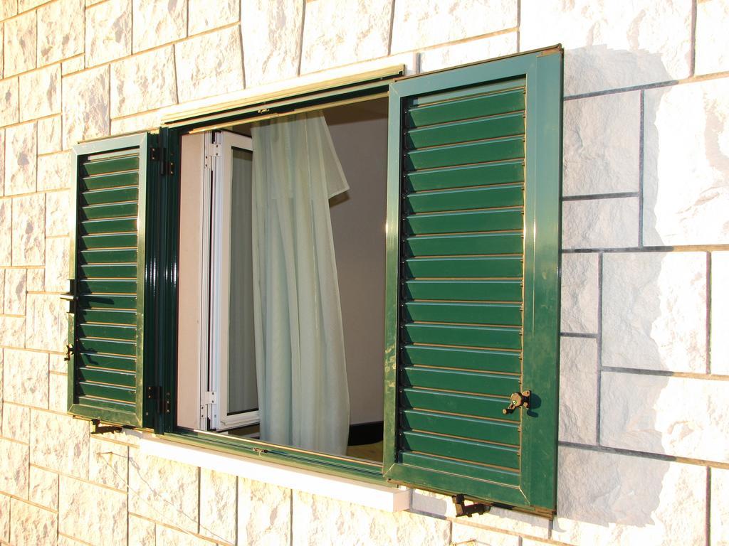Apartments & Rooms Pierino Bol Extérieur photo